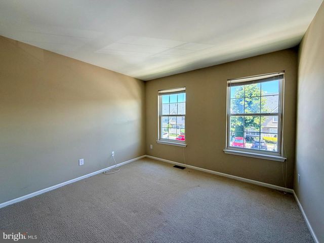 5504 ESSEX LA, Mount Laurel, NJ 08054
