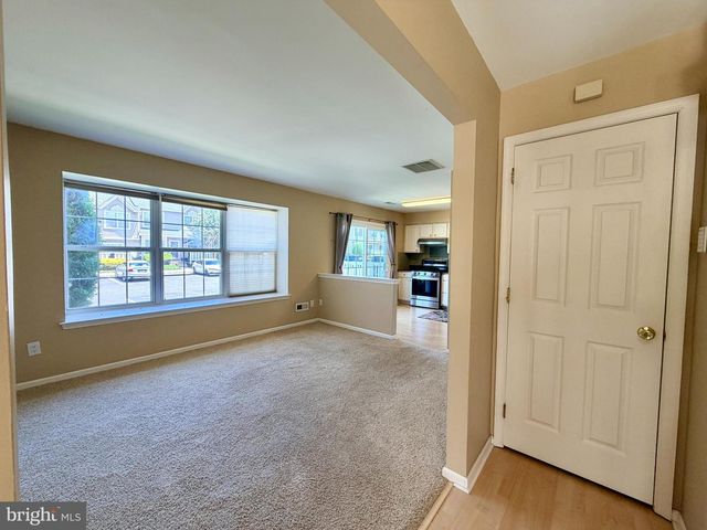 5504 ESSEX LA, Mount Laurel, NJ 08054