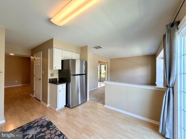 5504 ESSEX LA, Mount Laurel, NJ 08054
