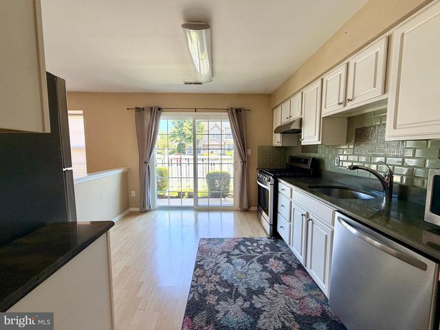 5504 ESSEX LA, Mount Laurel, NJ 08054