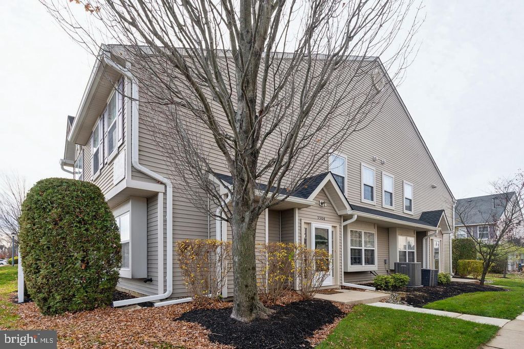 5504 ESSEX LA, Mount Laurel, NJ 08054