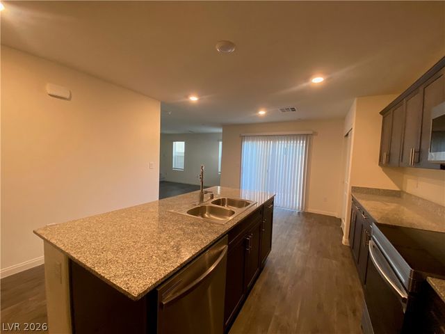 6882 Magenta Moon Street, North Las Vegas, NV 89086