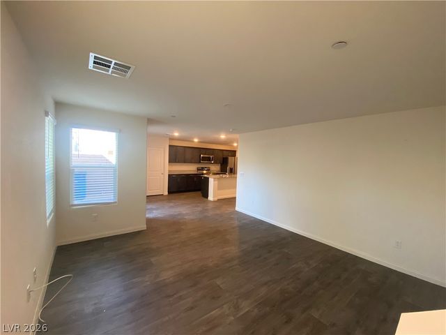 6882 Magenta Moon Street, North Las Vegas, NV 89086