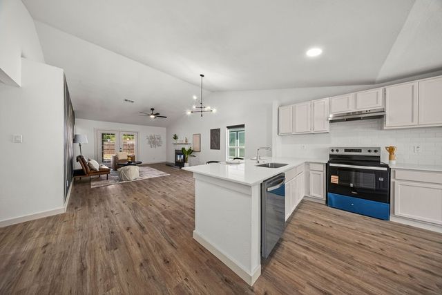 325 Chancellorsville Drive, Mesquite, TX 75149