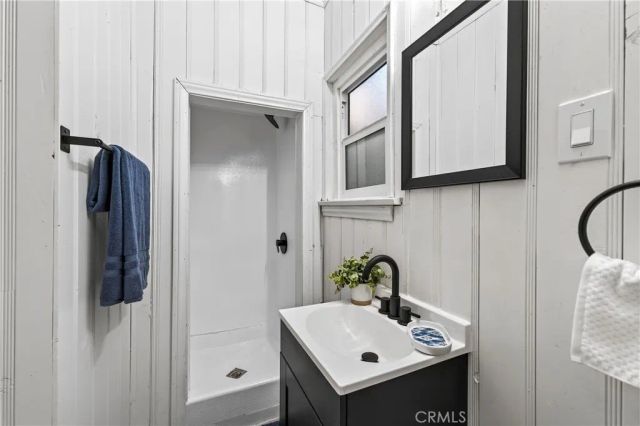23740 Skyland, Crestline, CA 92325