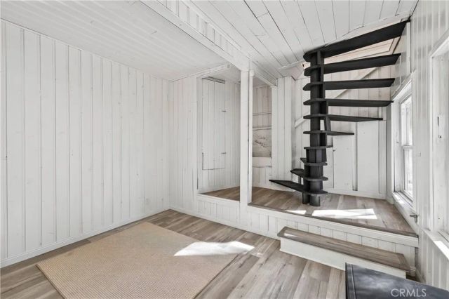 23740 Skyland, Crestline, CA 92325