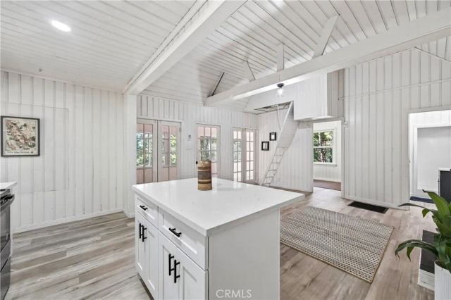 23740 Skyland, Crestline, CA 92325