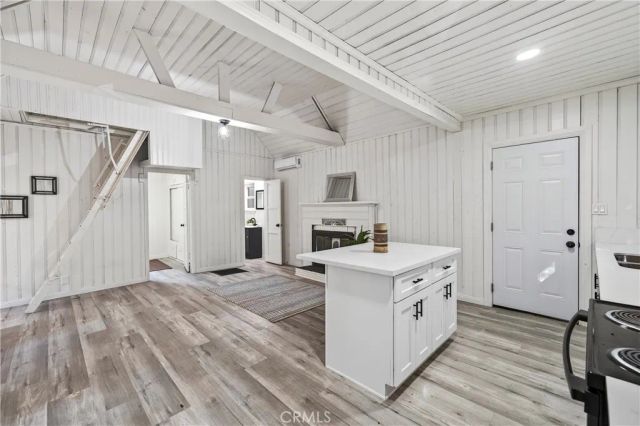 23740 Skyland, Crestline, CA 92325