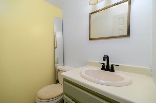 170 Forest Street APT 12, Stamford, CT 06901
