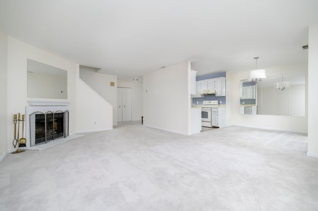 170 Forest Street APT 12, Stamford, CT 06901