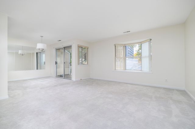 170 Forest Street APT 12, Stamford, CT 06901