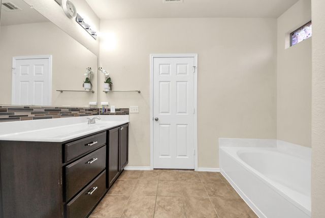 5810 Camelia Evergreen Lane, Richmond, TX 77407