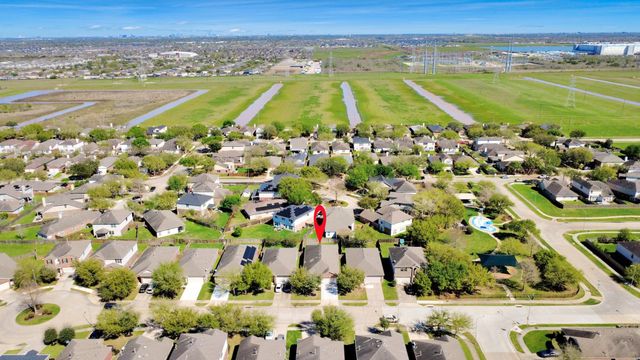 5810 Camelia Evergreen Lane, Richmond, TX 77407