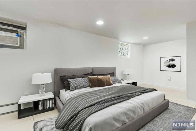 32 Voorhees Place, Ridgefield Park, NJ 07660