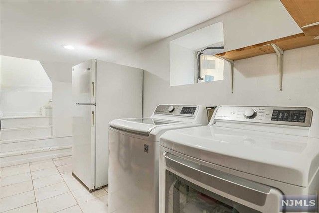 32 Voorhees Place, Ridgefield Park, NJ 07660