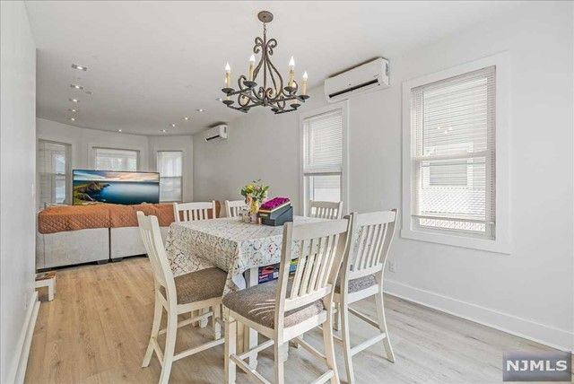 32 Voorhees Place, Ridgefield Park, NJ 07660