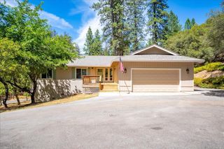 1051 Cerro Vista Dr, Applegate, CA 95703