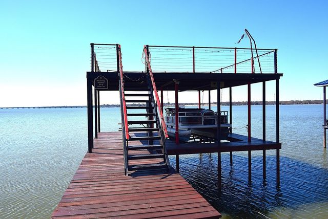 256 Sailfish Drive, Mabank, TX 75156