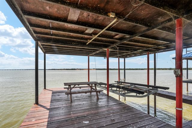 256 Sailfish Drive, Mabank, TX 75156