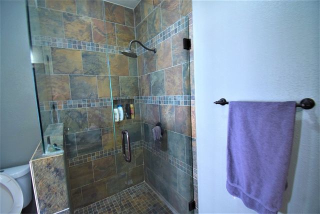 256 Sailfish Drive, Mabank, TX 75156