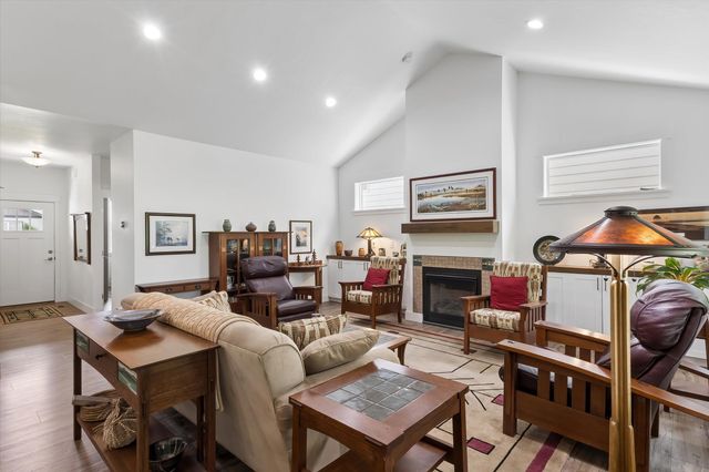1109 N Country Club Dr, Deer Park, WA 99006