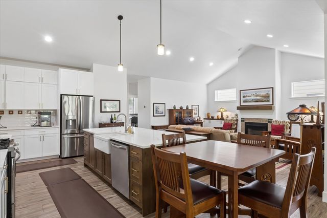 1109 N Country Club Dr, Deer Park, WA 99006