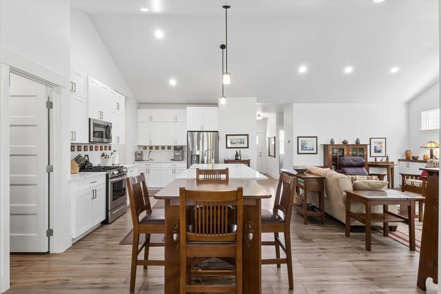 1109 N Country Club Dr, Deer Park, WA 99006