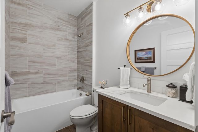 1109 N Country Club Dr, Deer Park, WA 99006