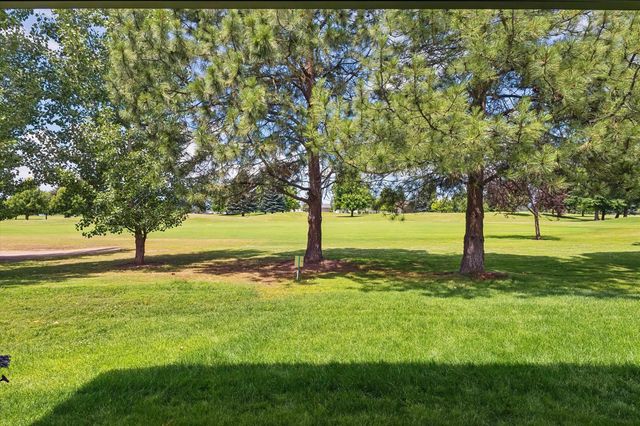 1109 N Country Club Dr, Deer Park, WA 99006