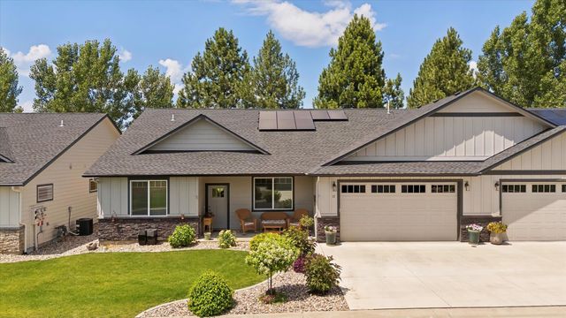 1109 N Country Club Dr, Deer Park, WA 99006