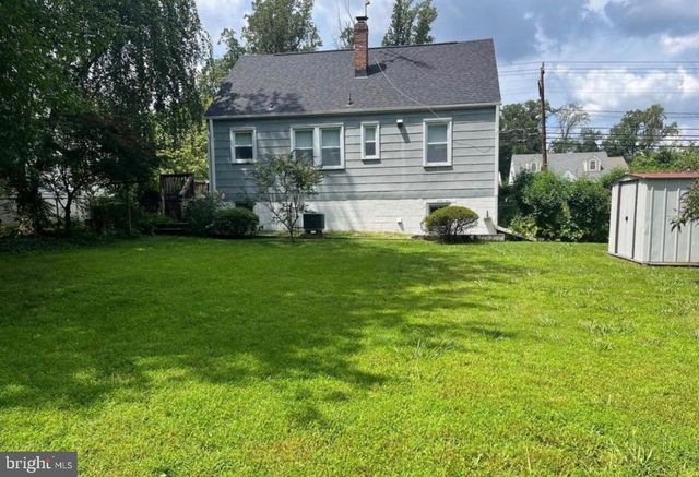 4023 WOODLAND DR, Fairfax, VA 22030