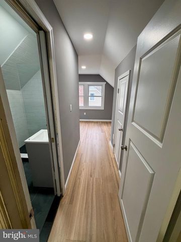 4023 WOODLAND DR, Fairfax, VA 22030