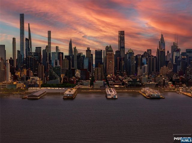 899 Boulevard East 4O, Weehawken, NJ 07086