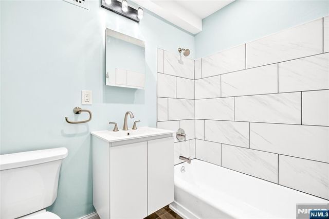 899 Boulevard East 4O, Weehawken, NJ 07086