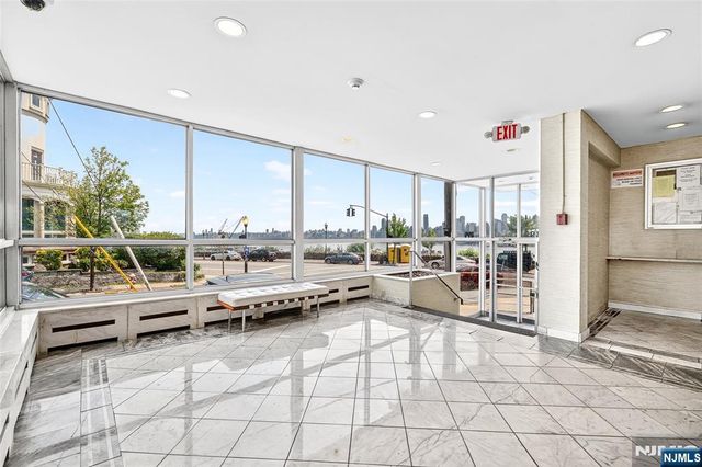 899 Boulevard East 4O, Weehawken, NJ 07086