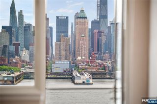899 Boulevard East 4O, Weehawken, NJ 07086