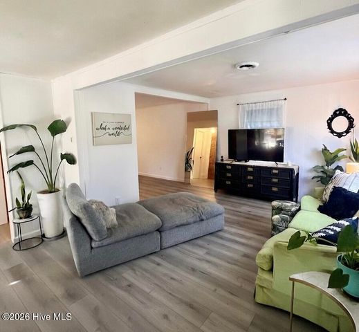 1409 Wooster Street, Wilmington, NC 28401