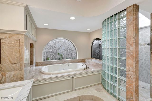 16937 Timberlakes DR, Fort Myers, FL 33908