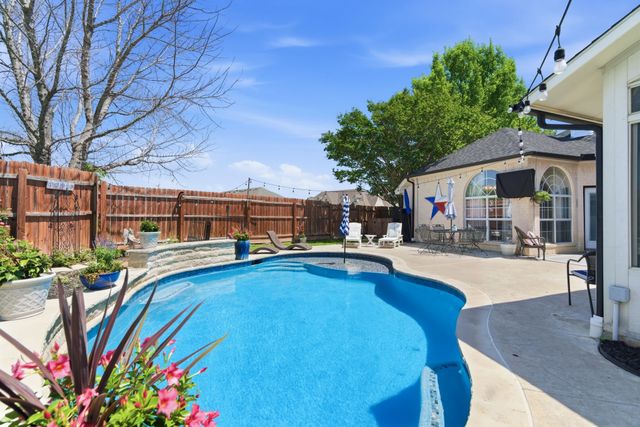 308 Aspen Court W, Aledo, TX 76008