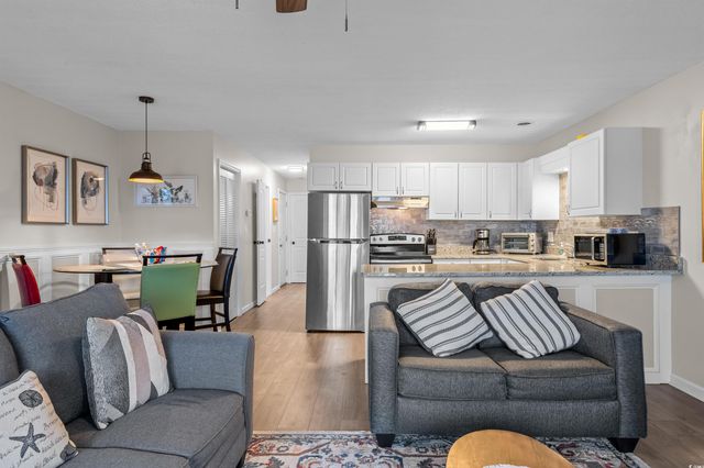 1890 Colony Dr Apt 16D, Surfside Beach, SC 29575