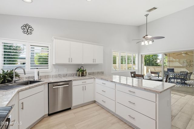 25834 S ASHWOOD Drive, Sun Lakes, AZ 85248