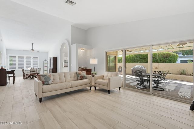 25834 S ASHWOOD Drive, Sun Lakes, AZ 85248