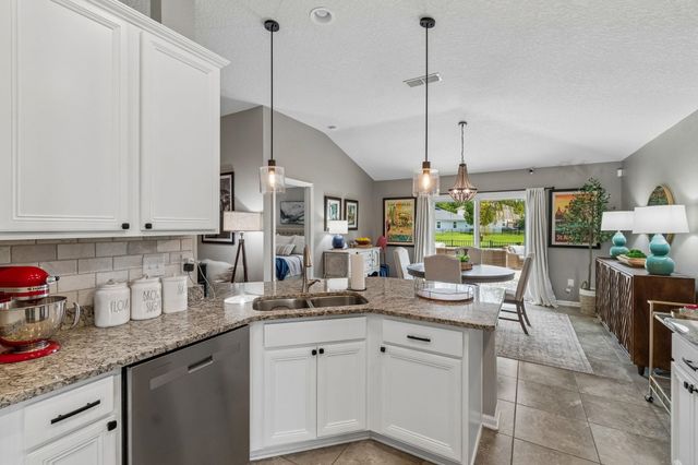 193 Little Owl Ln, St Augustine, FL 32086