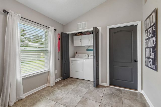193 Little Owl Ln, St Augustine, FL 32086