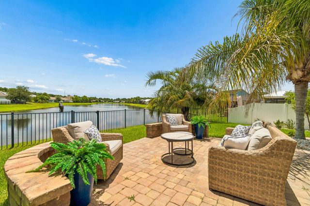 193 Little Owl Ln, St Augustine, FL 32086