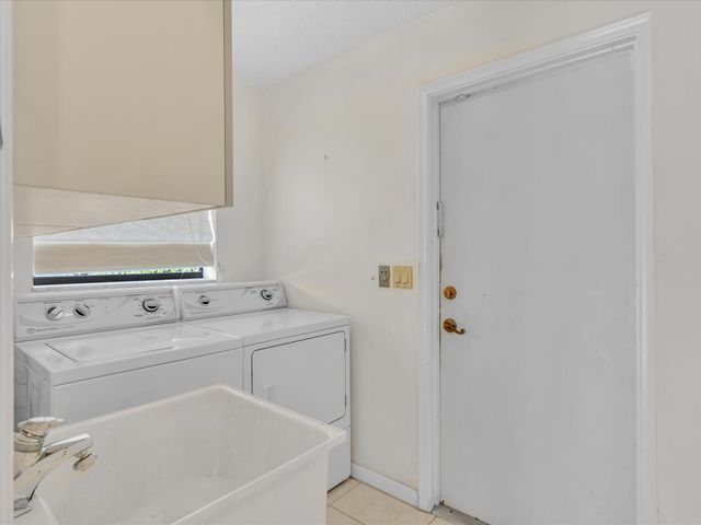 5302 Piping Rock Drive, Boynton Beach, FL 33437