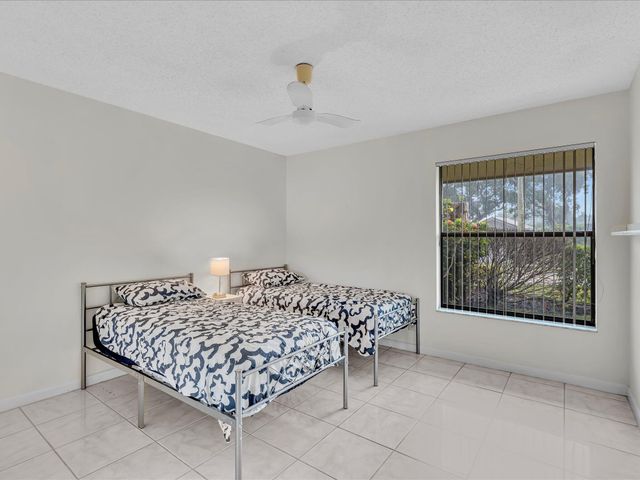 5302 Piping Rock Drive, Boynton Beach, FL 33437