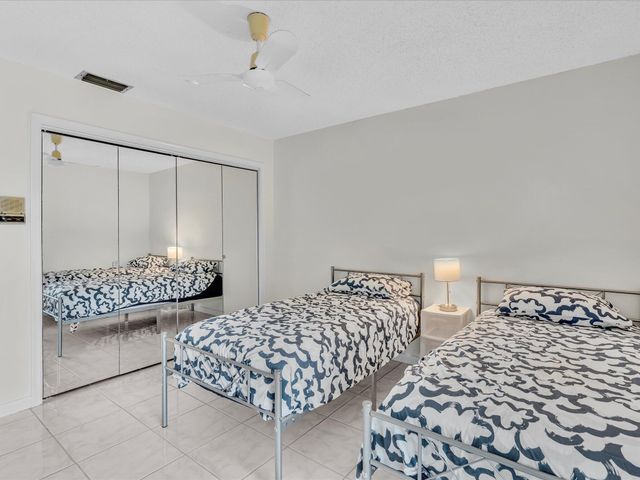 5302 Piping Rock Drive, Boynton Beach, FL 33437