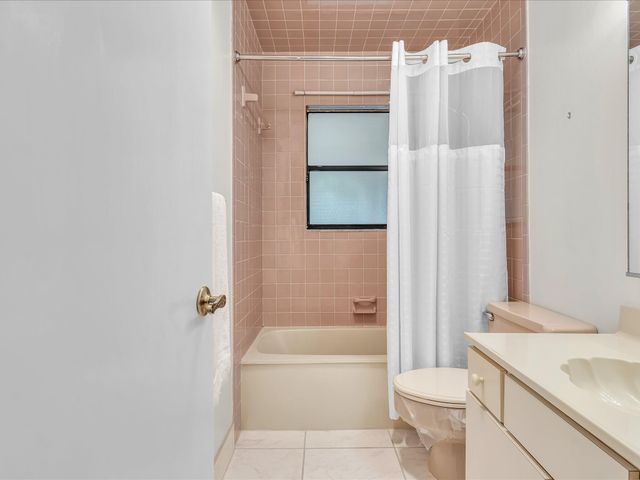 5302 Piping Rock Drive, Boynton Beach, FL 33437