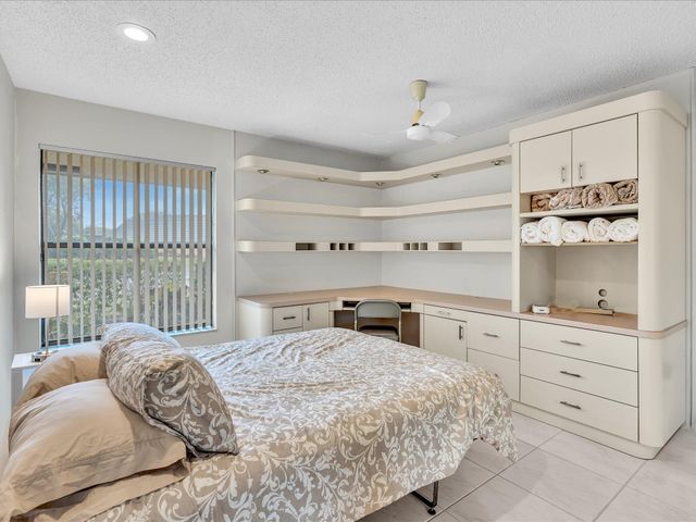 5302 Piping Rock Drive, Boynton Beach, FL 33437